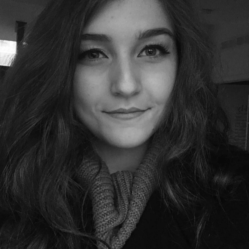 Washington State Content Coordinator: Selesha Lambert Black and White headshot of Selesha Lambert