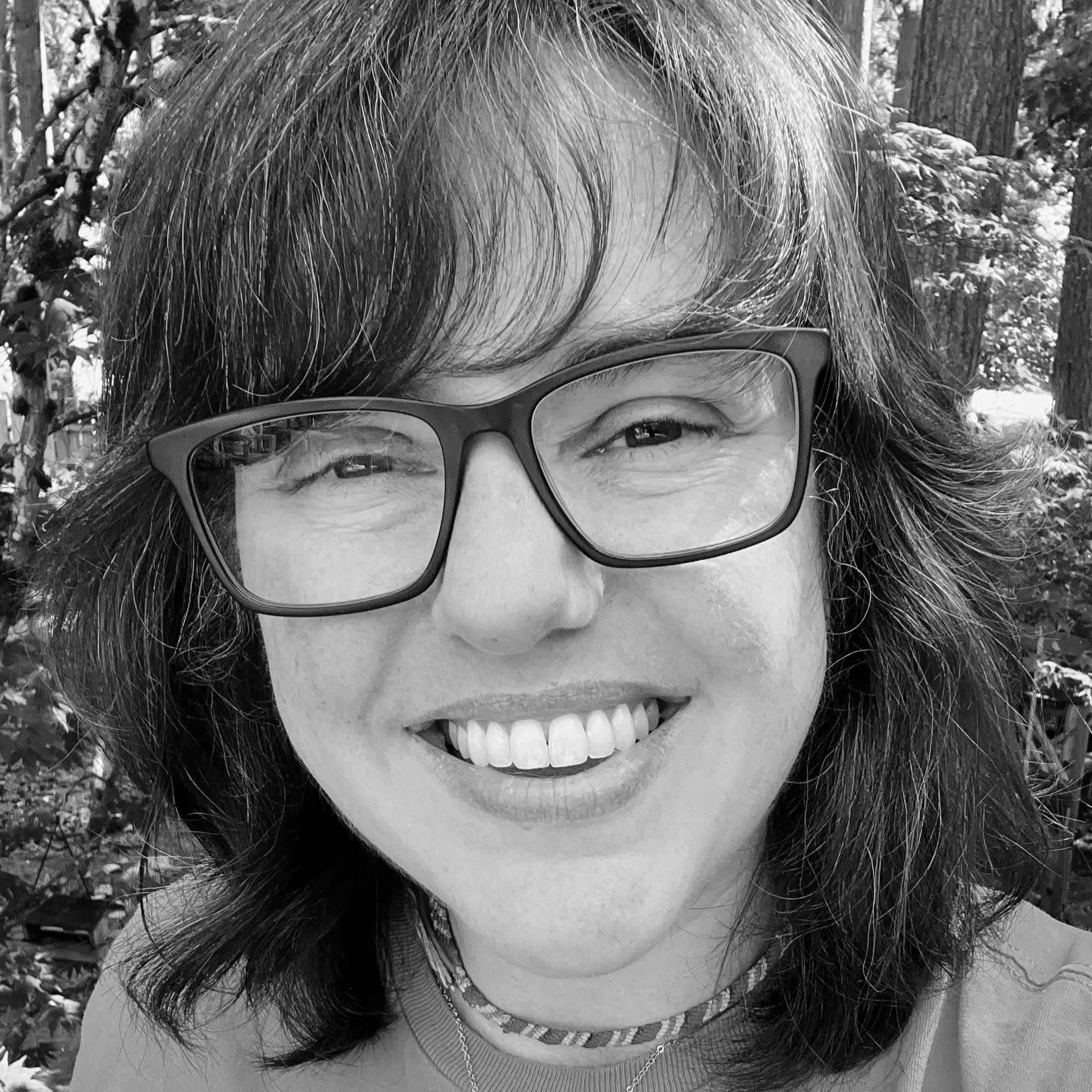 Washington State therapist: Nicole Conner Black and White headshot of Nicole Conner